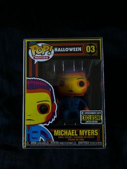 Funko Pop! Movies Halloween Michael Myers Black Light Vinyl Figure #03. W/ pop protector
