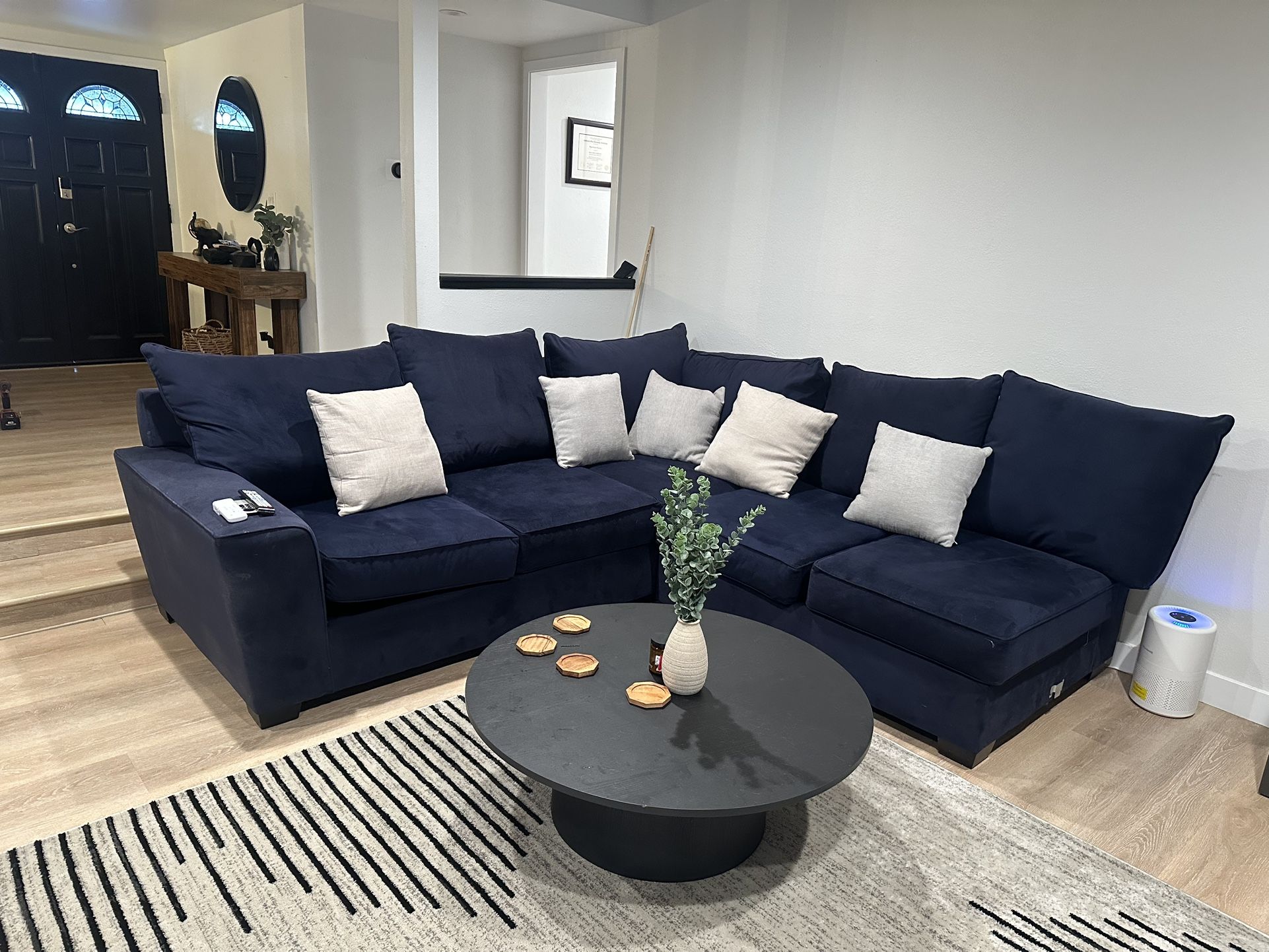 3 Piece Sectional Couch 