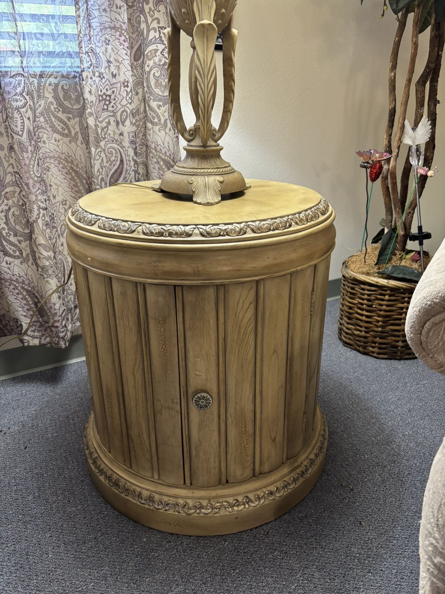 End Table/Storage