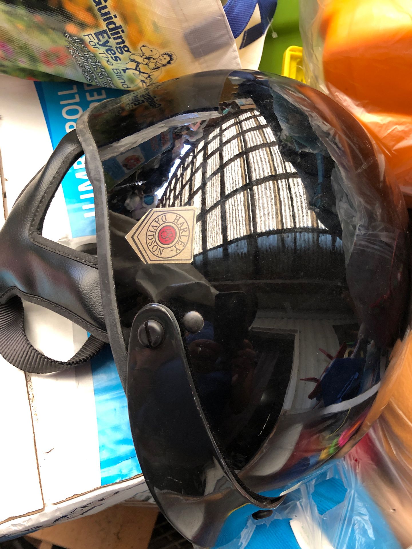 Motorcycle helmet size large Harley Davidson brand very hard shell and really soft inside like new