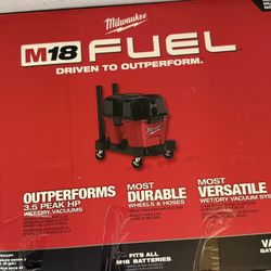 Milwaukee M18 FUEL 6 Gal. Cordless Wet/Dry Shop Vacuum with Filter, Hose, and Accessories(tool only) USED LIKE NEW