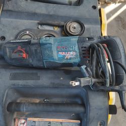 Bosch Rotary Hammer Drill 