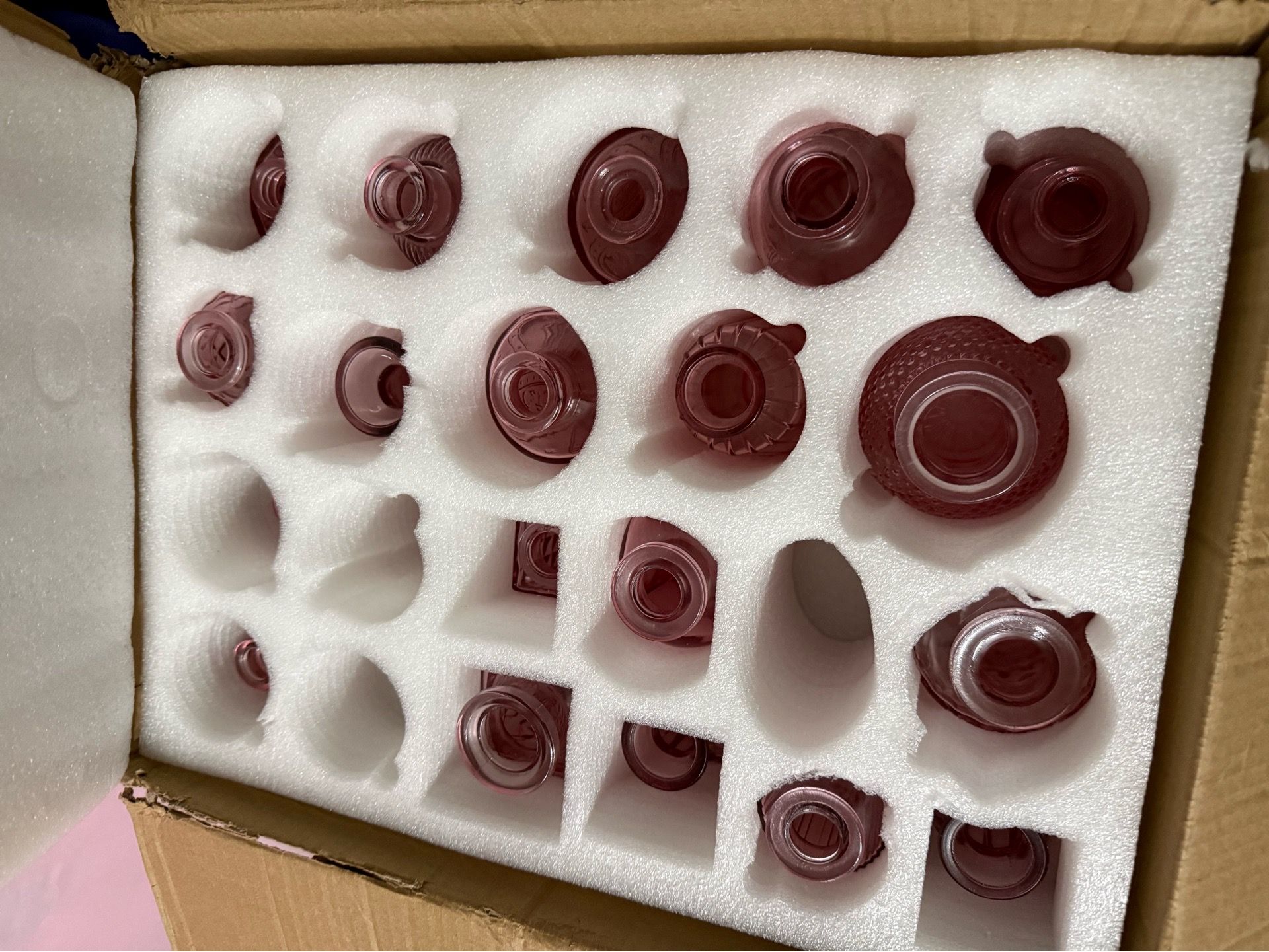 Pink flower vases / floreros rosas