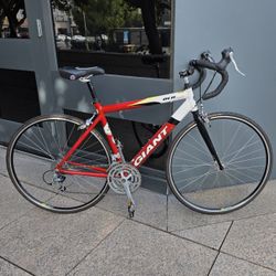 Giant OCR2 Road Bike - 52cm 