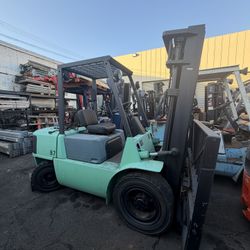 Mitsubishi Forklift, 8,000 Lbs Capacity 