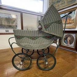 1917 Lloyd Loom Wicker Baby Dill Carriage