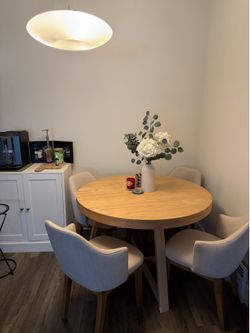 Dining Table and 4 Chairs