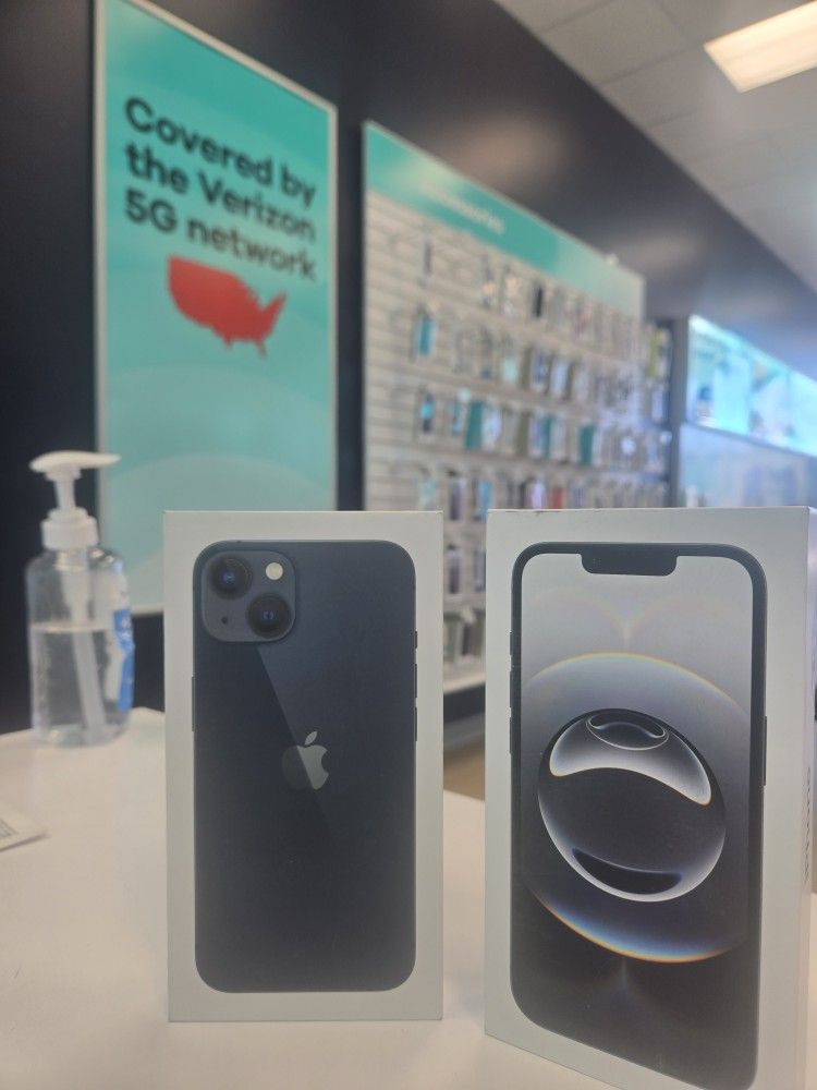 New Iphone 13 Or 16e $200