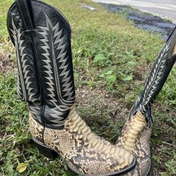 Cowtown Men’s Snakeskin Boot