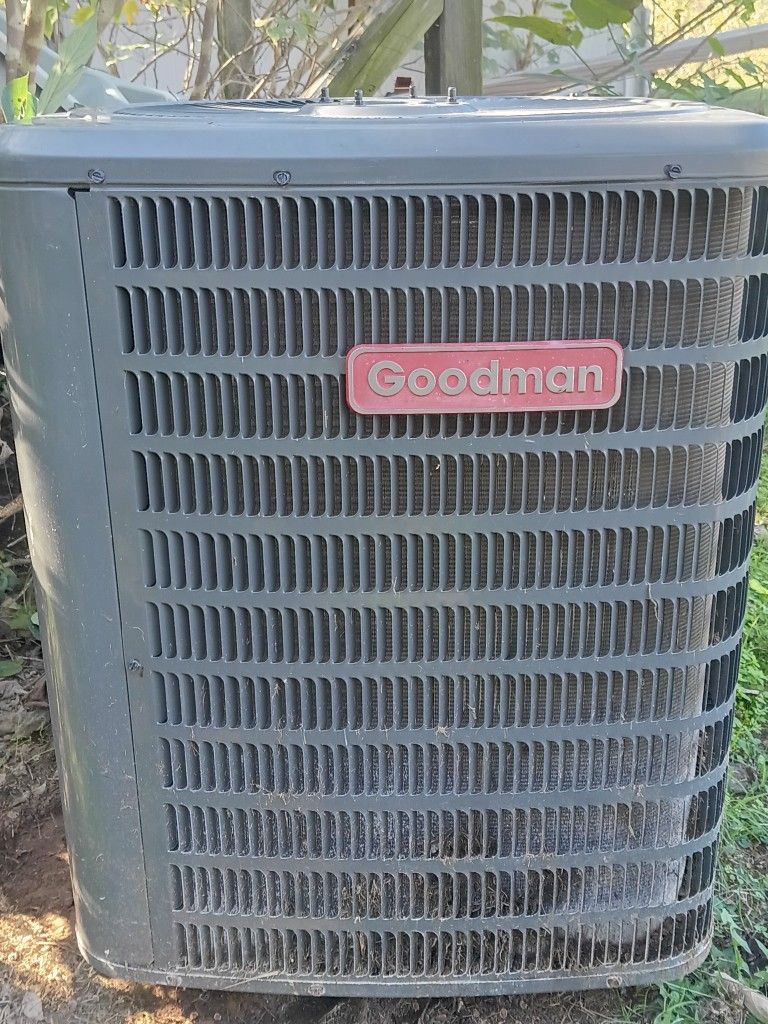 Goodman 3 Ton AC condenser