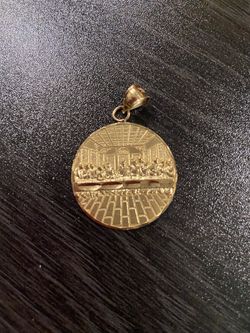 Solid 10K Gold Last Supper Religious Pendant