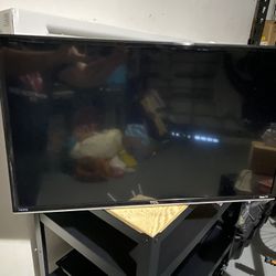 32” TCL Smart TV With Roku  