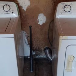 Amana washer and dryer set