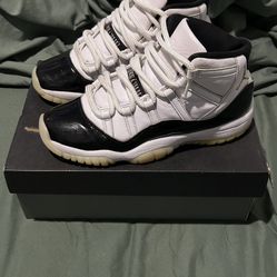 Air Jordan 11 Gratitude Defining Moments Size 7Y GS Used With Box 100% Authentic