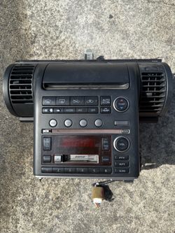 G35 radio head unit