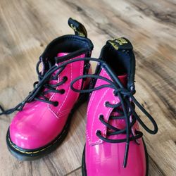 New Size 8 Hot Pink Boots