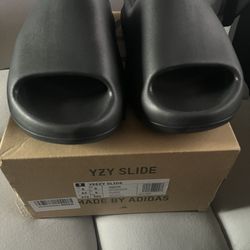 Adidas Yeezy Slides Onyx Size 9
