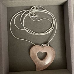 Rose Quartz Heart 💕pendant  on  Sterling Silver Chain 