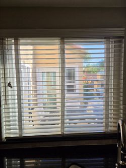 Wood blinds 2 inch slates