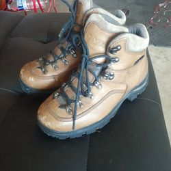 Columbia Hiking Boots 