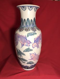 Decorative ceramic vase