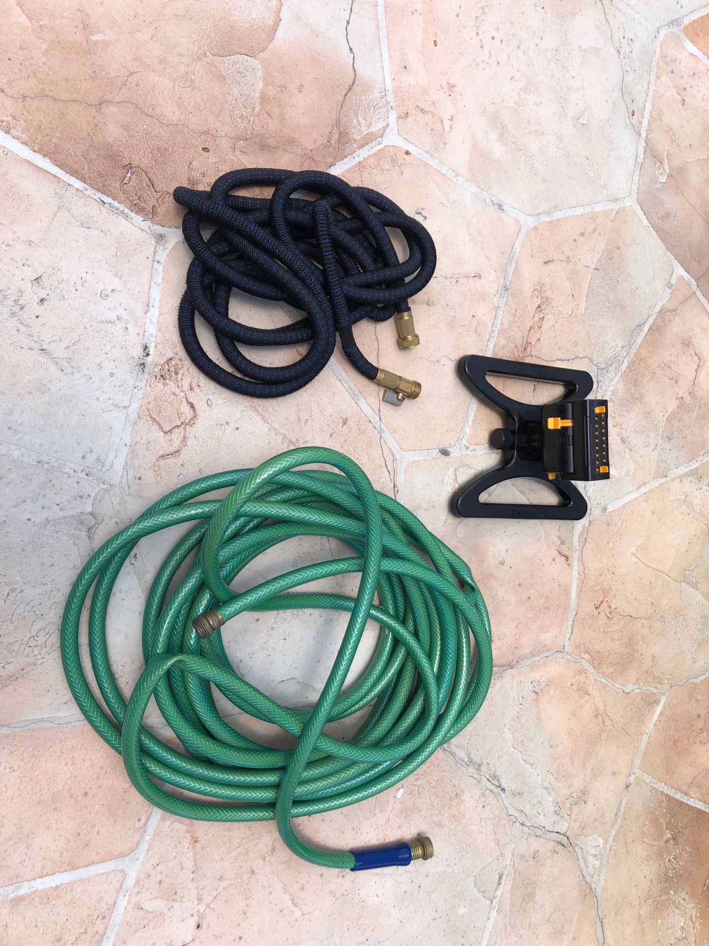 Garden hose x2 & sprinkler attachment