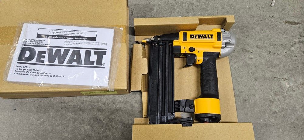 New Dewalt 18 Gauge Brad Nailer
