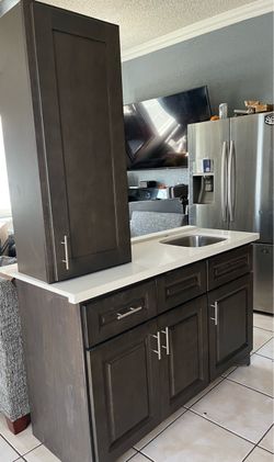 New small kitchen, kitchenette