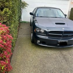 2008 dodge charger srt8
