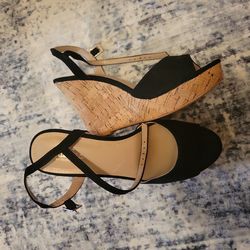 Black sandals size 8 cash only