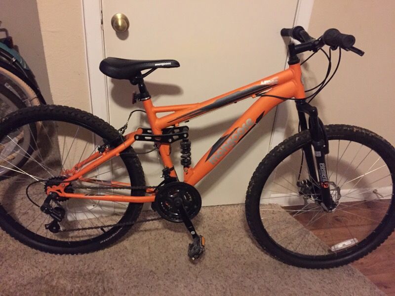 mongoose ledge 2.2 men's mountain bike