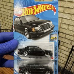 Hot Wheels Mercedes-Benz 500 E Die-Cast Cars 1:64 RED & Black 🔥 Hot Wheels  🚀 OPEN TO TRADES    2021 HW MERCEDES-Benz 500 E Factory Fresh 2/10 Red 2