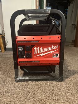Milwaukee MX FUEL 3600-Watt/1800-Watt Lithium-lon Battery Powered Push Start Portable Power Station