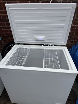 Deep freezer