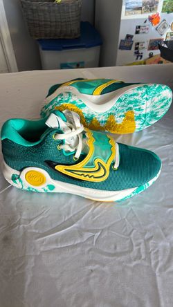 MEN'S NIKE DD9538 300 KD TREY 5 X CLEAR JADE/SAIL Never Worn Size 12 US Mens