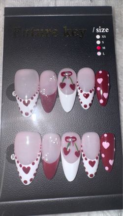 Press on nails