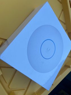Ubiquiti UniFi Access Point (new in box)