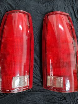 CHEVY SUBURBAN TAIL LIGHTS