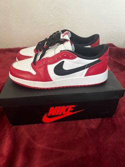 Nike Air Jordan 1 Low Chicago