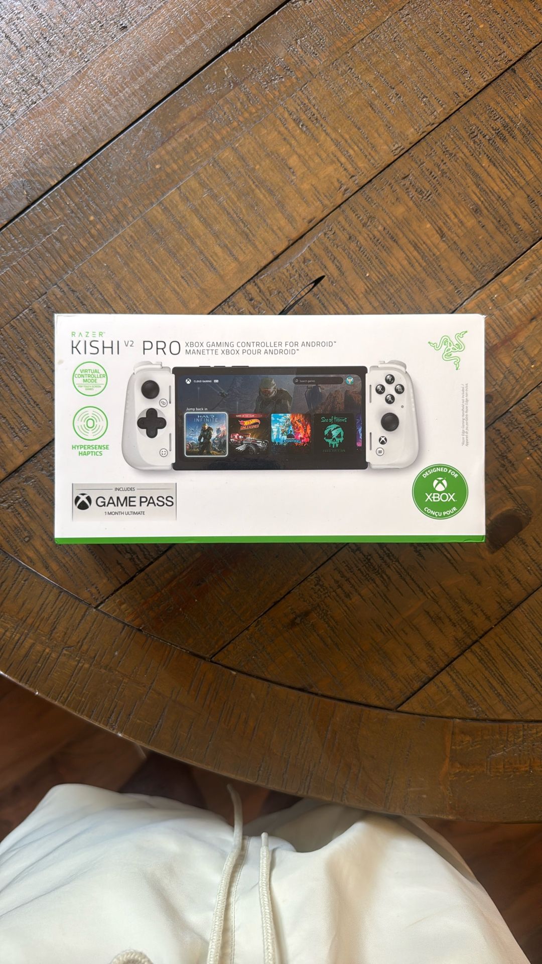 Razer Kisha V2 Pro Mobile Controller Android (Xbox) + 1 Month Ultimate Game Pass