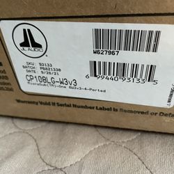 JL AUDIO 8w3v3 $500
