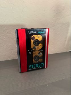 1980s aiwa portable cassette player