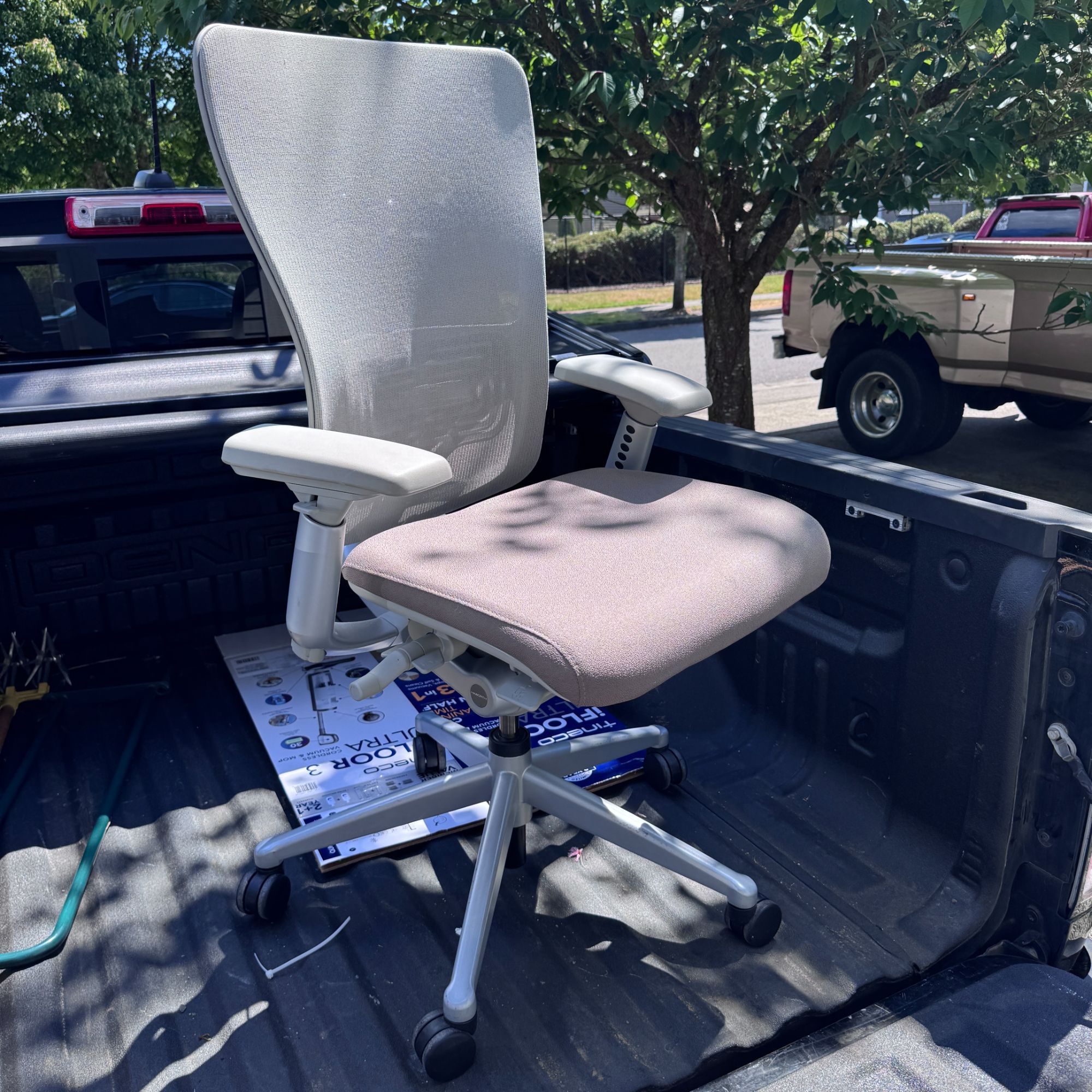 Haworth Zody Task Chair Adjustable Ergonomic Design Mesh Back & Fabric Seat Rolling Base Tan & Grey