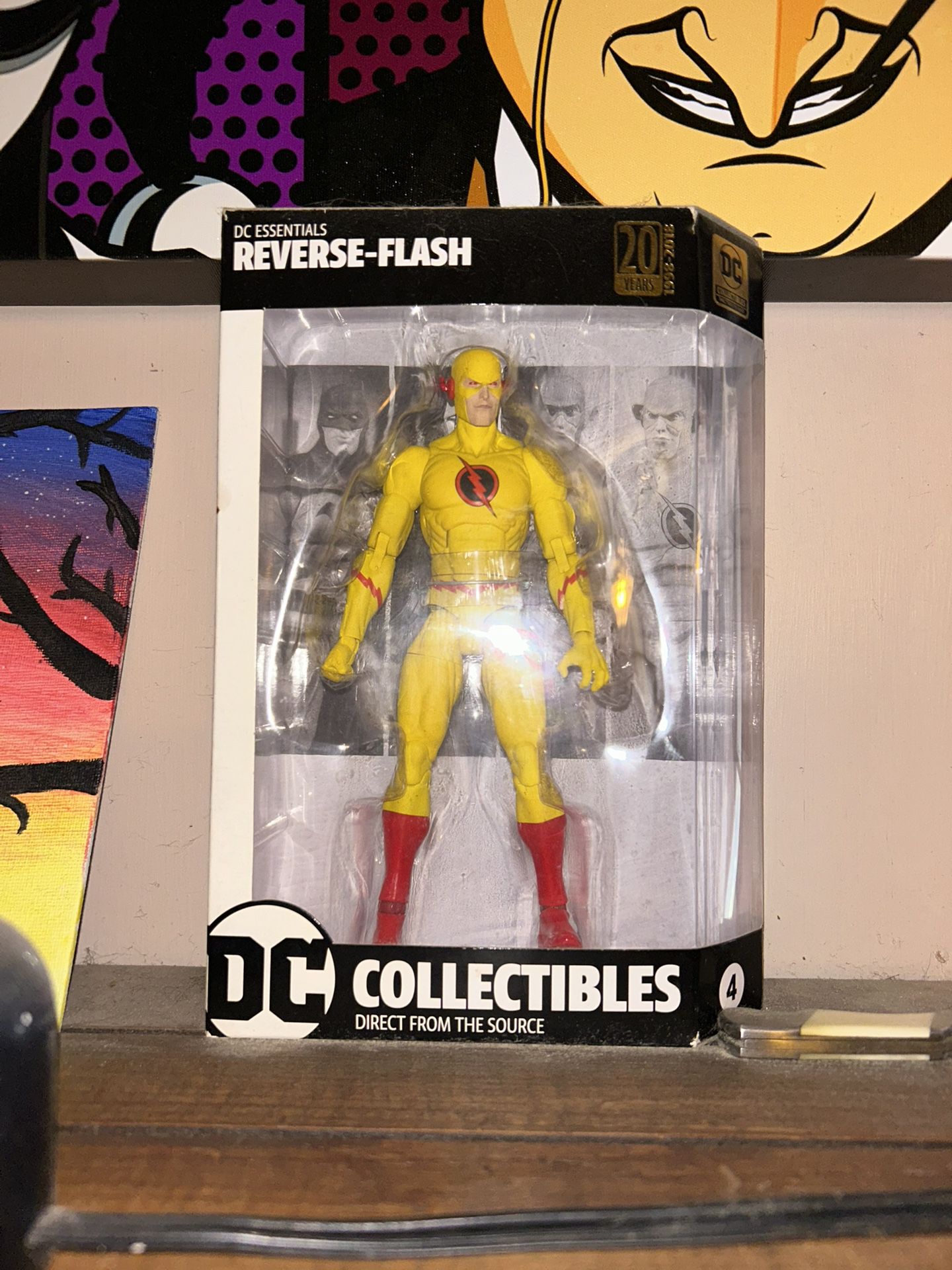 DC Essentials Flash And Reverse Flash 