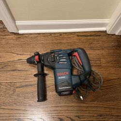 8 Amp 1-1/8 in. Corded Variable Speed SDS-Plus Concrete/Masonry Rotary Hammer Drill with Depth Gauge and Carrying Case