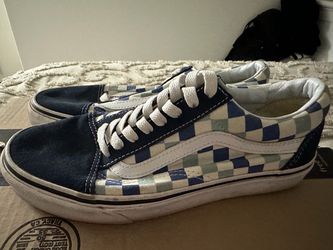 VANS OLD SKOOL BLUE WHITE CHECKERs.