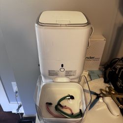 Automatic Cat Feeder