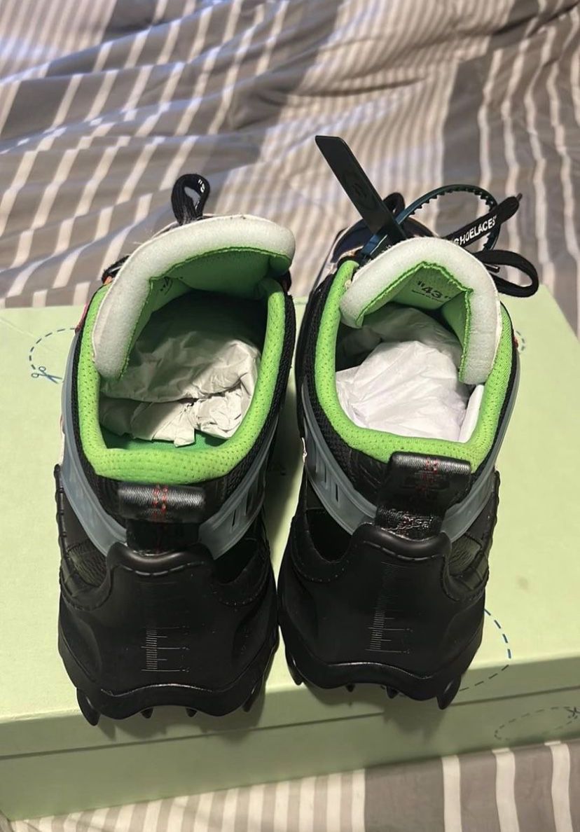 Off-White Size 10