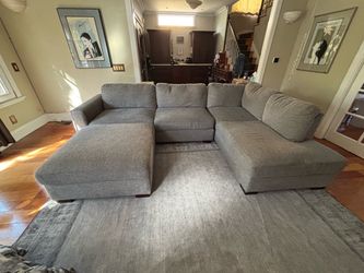 Large Gray U-Shape Sectional Sofa
