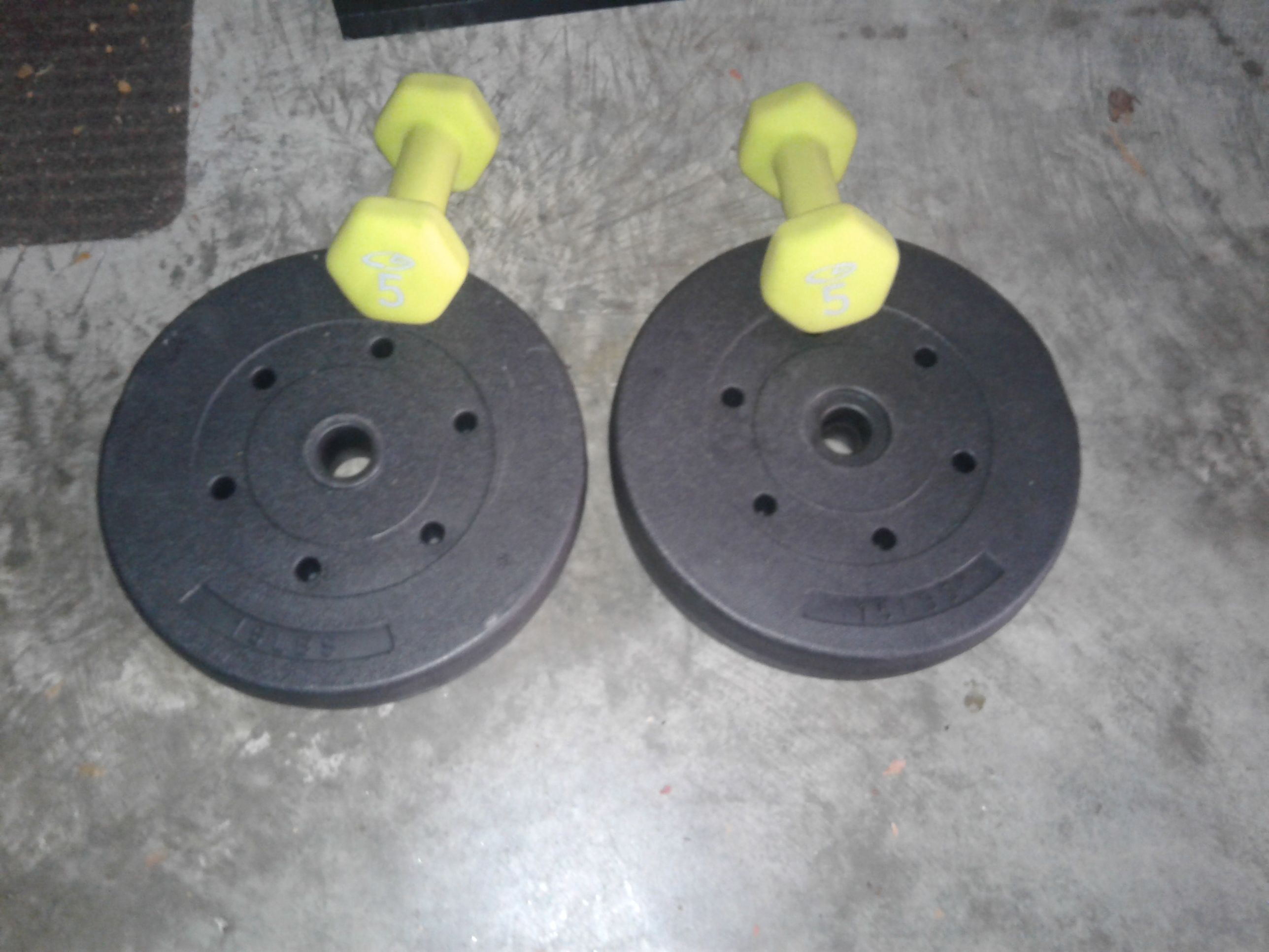 Neoprene 2 - 5 lb hand weights and dumbbells